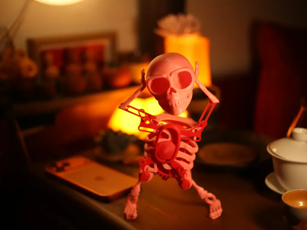 Dancing Skeleton (Red)